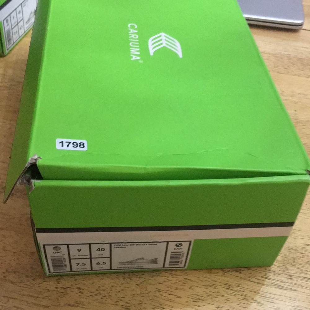 Cariuma OCA Low Off White Canvas Sneaker With Extra Insoles Sz 9 - Picture 13 of 13